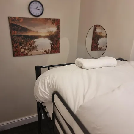 2 Beds Suburb Nestled Nook-2